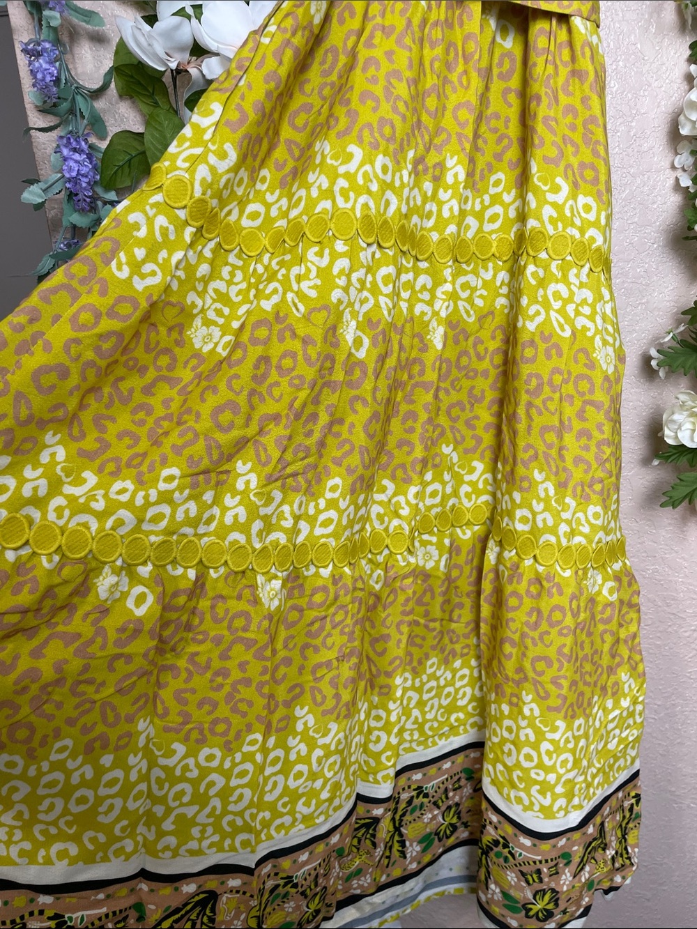 Sunny Yellow Leopard-Print Tie-Shoulder Maxi Dress - Picture 11 of 15